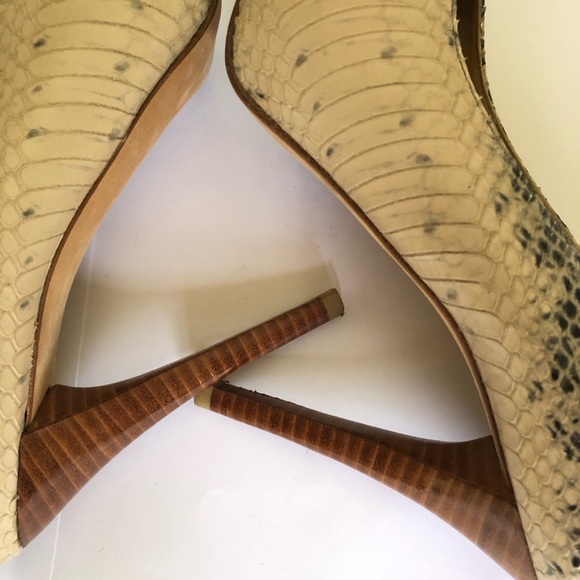 Stuart Weitzman platform stiletto python snake print leather pump - Picture 3 of 10